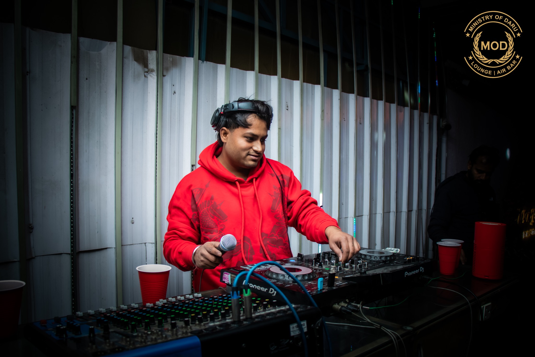 Lohri Celebration 2026 with Live DJ & Dhol Beats at Ministry of Daru – Restaurant in Noida image 8